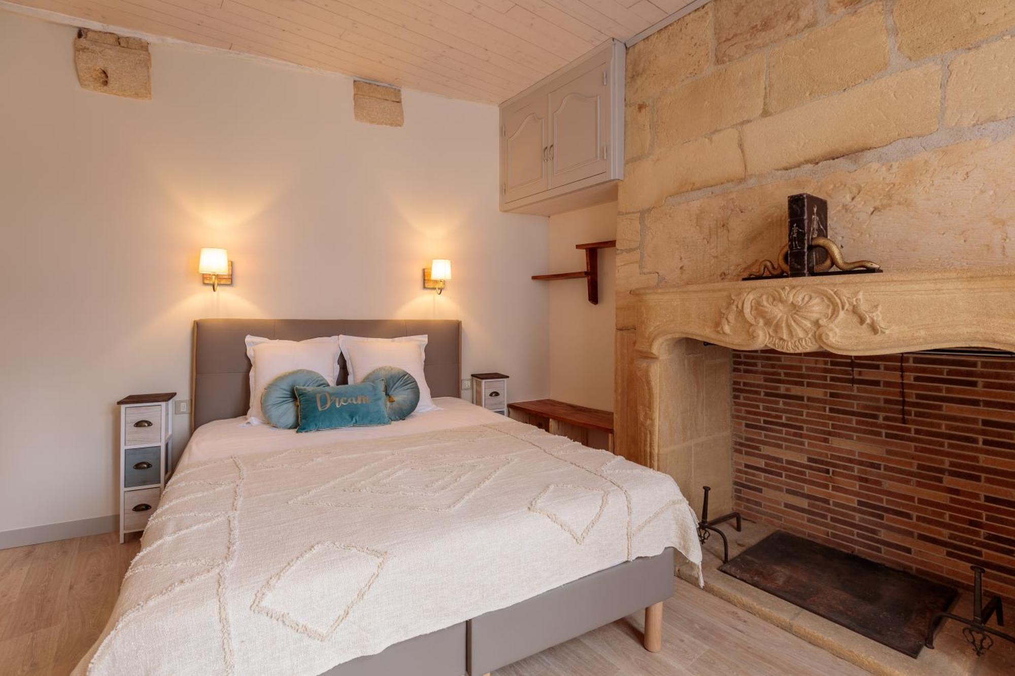 Le Lys Dort Sarlat Bed & Breakfast ภายนอก รูปภาพ