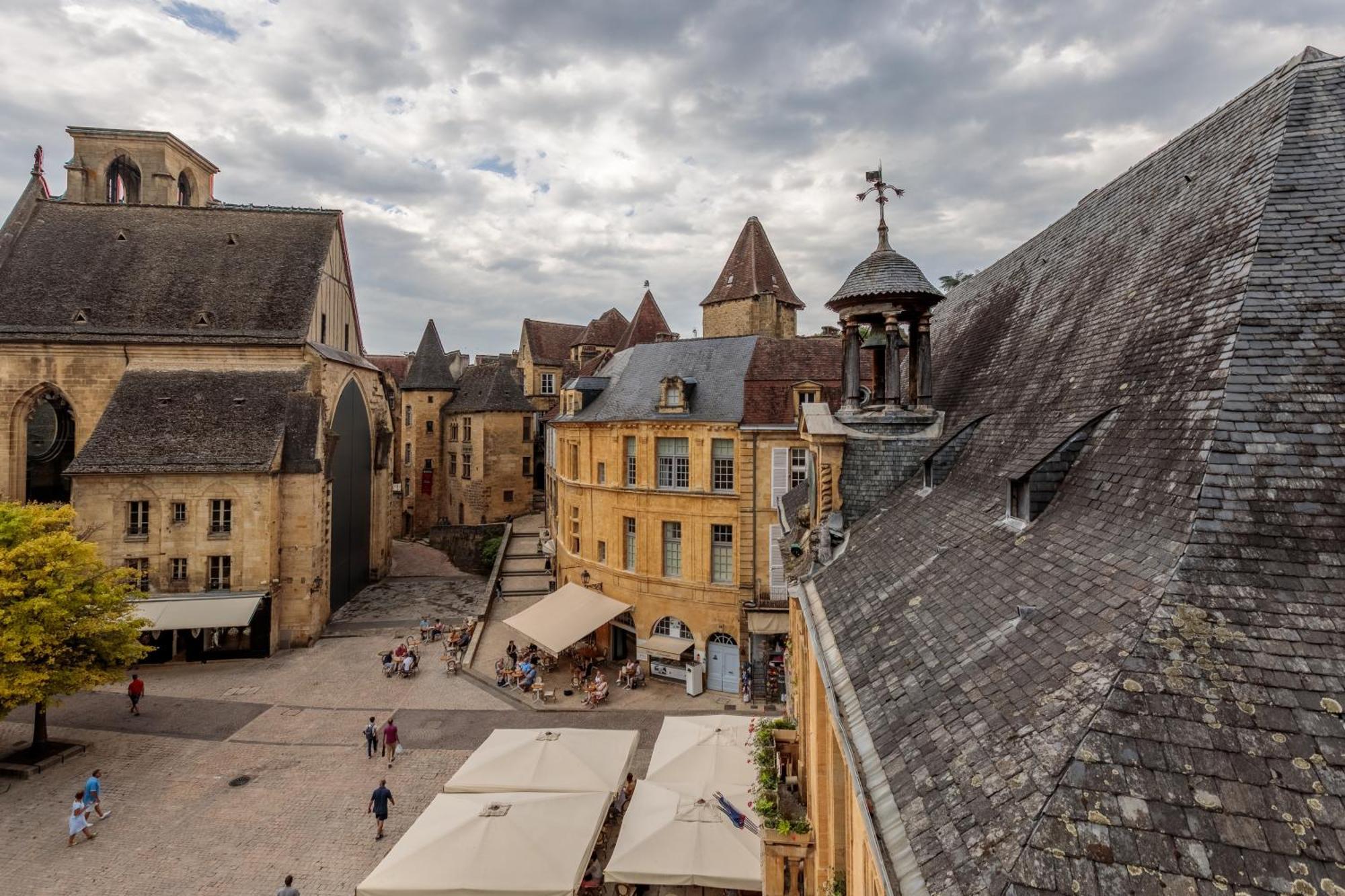Le Lys Dort Sarlat Bed & Breakfast ภายนอก รูปภาพ